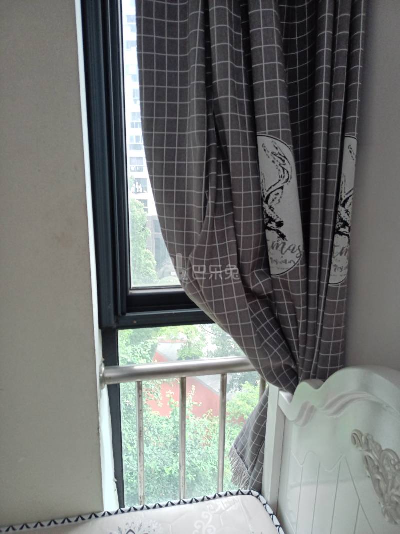 水印城7744833卧室窗户图6