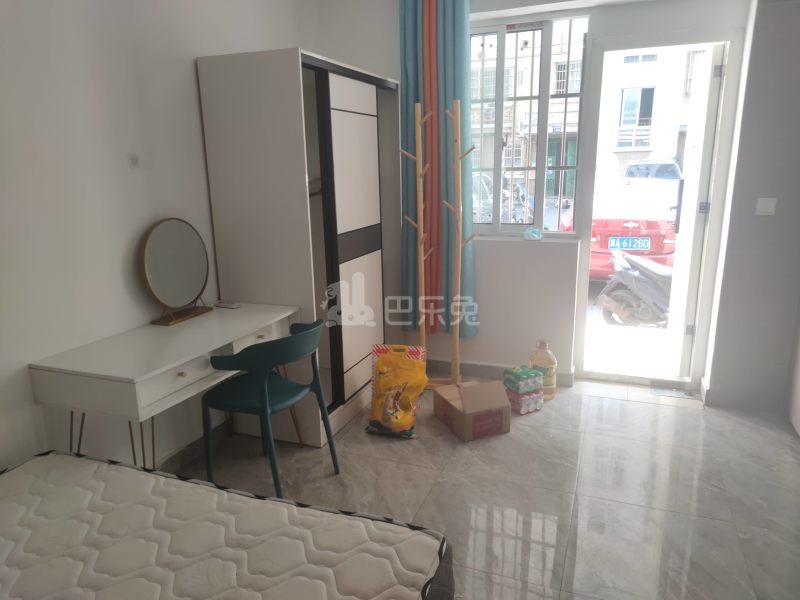 城南家园7748037卧室图2