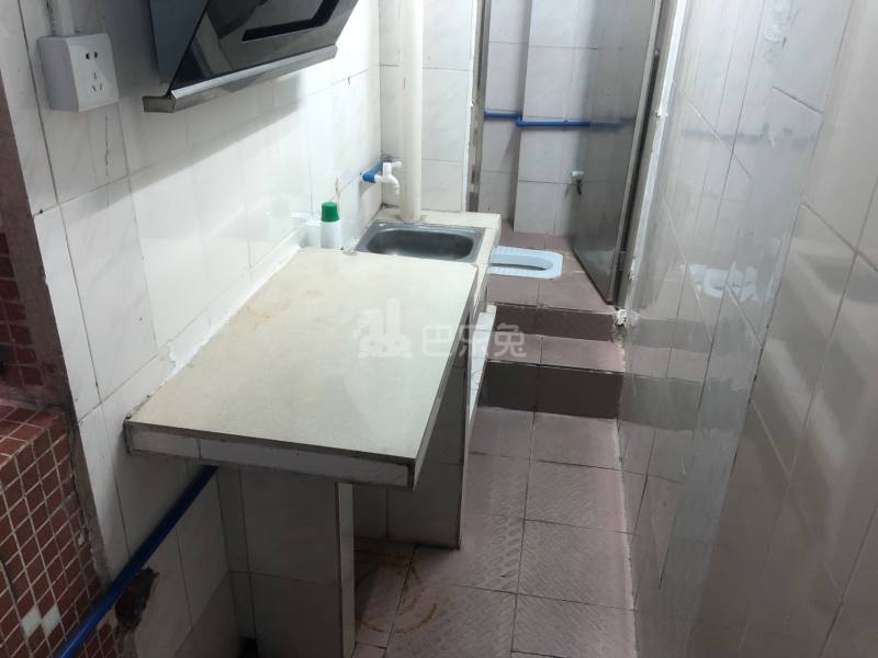 长湴西街七巷10号7761295厨房图9