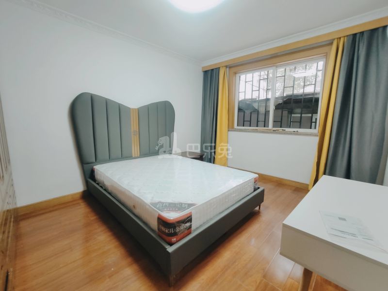 平型关路615弄小区7763393卧室图0