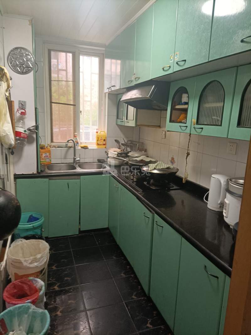 平型关路615弄小区7763393厨房图4
