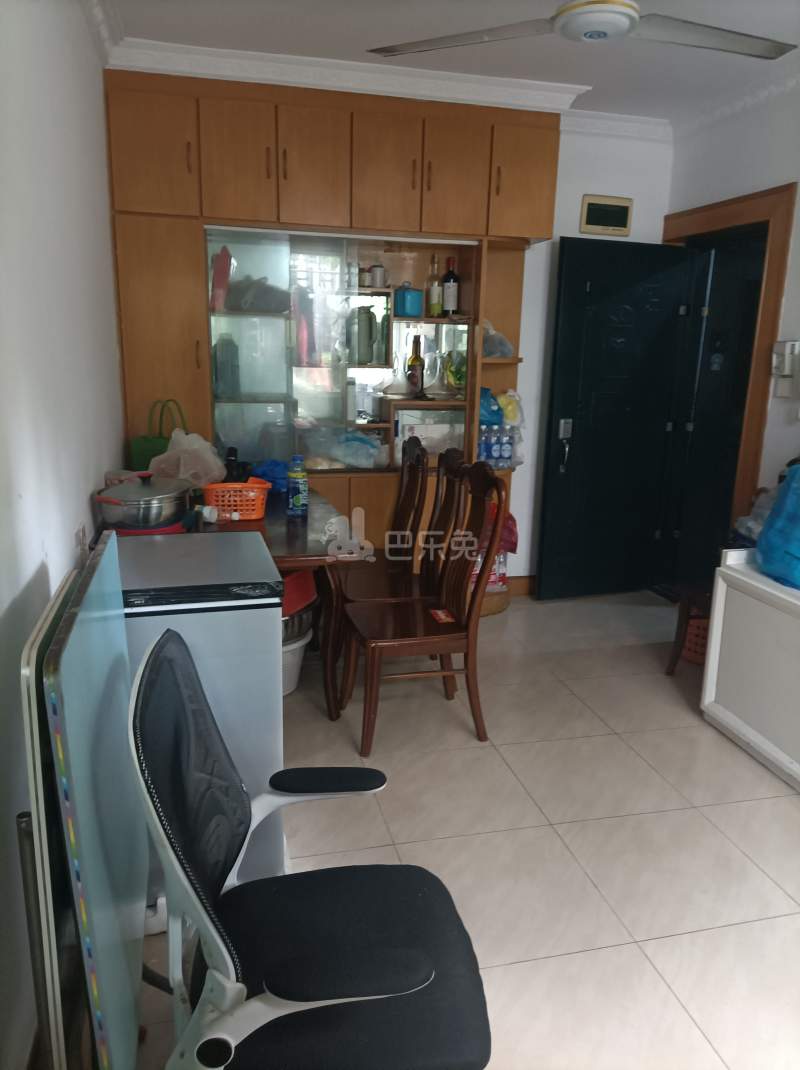 平型关路615弄小区7763393客厅图3