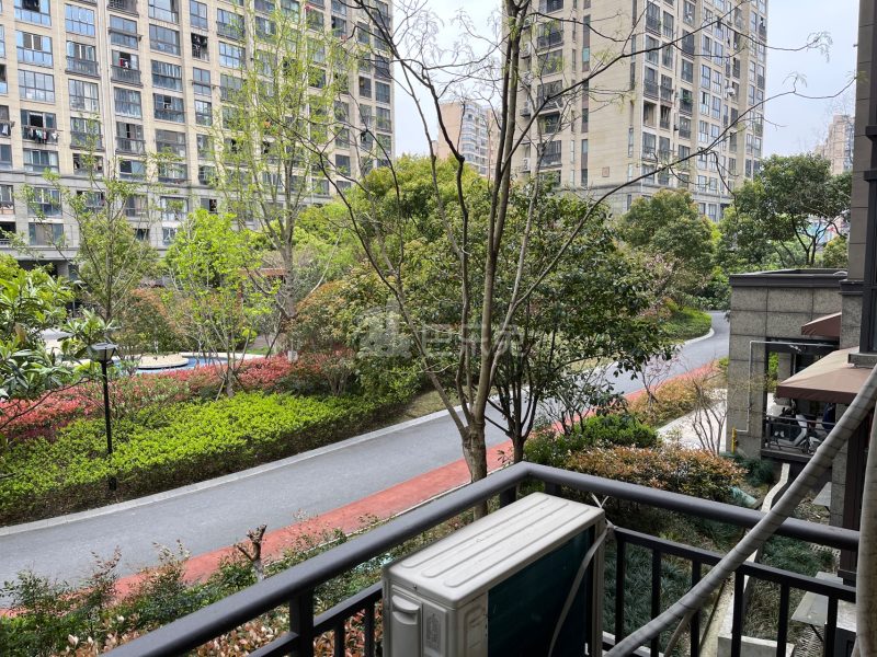 万泰城章华章名苑