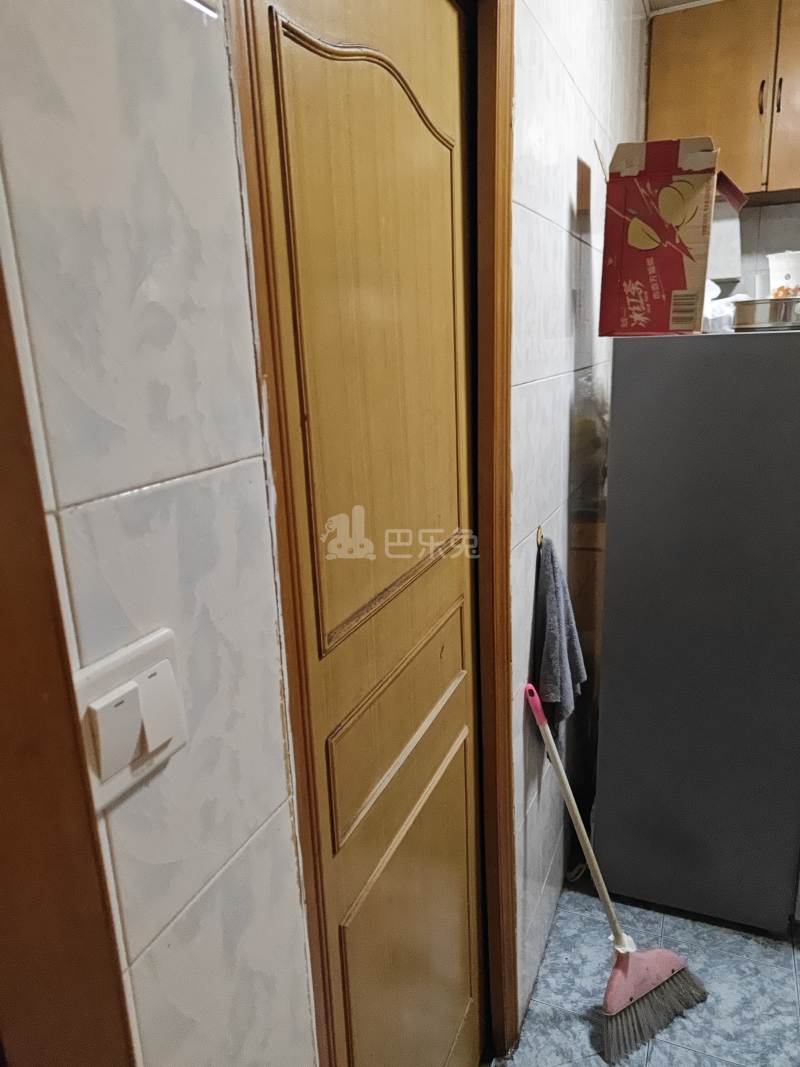 罗秀苑北区7765351卫生间图9