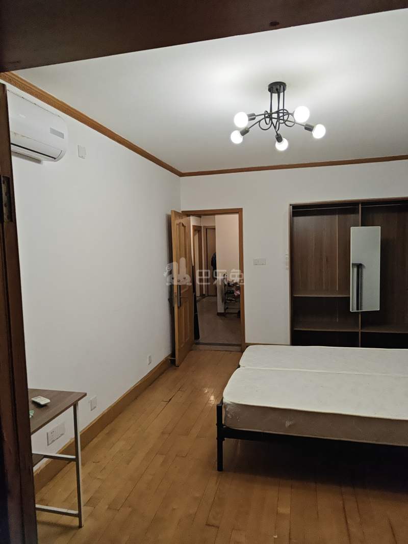 罗秀苑北区7765351客厅图4