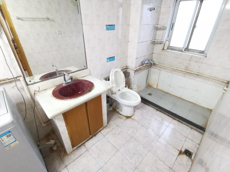 罗秀苑北区7765351卫生间图11