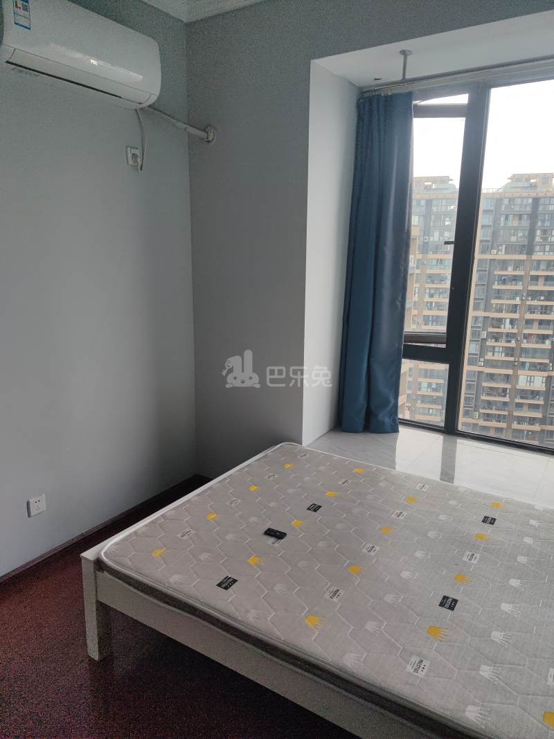 东海水景城领翔阁7769170卧室图1