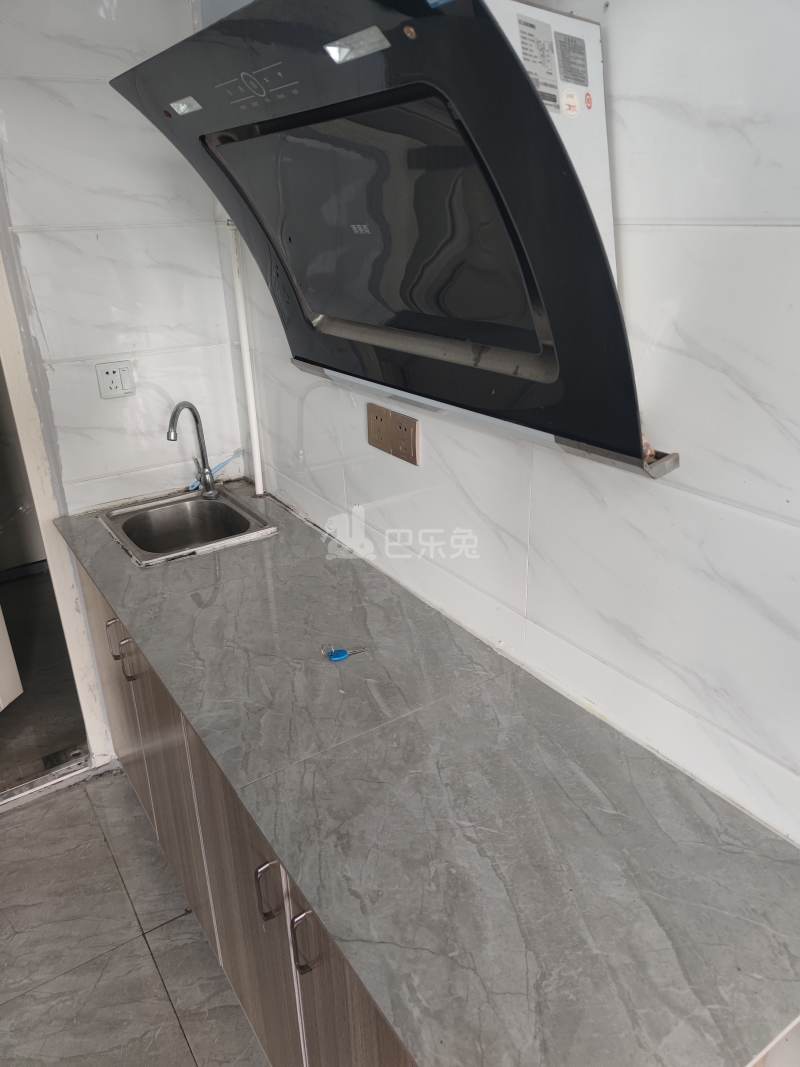 东海水景城领翔阁7769170厨房图5