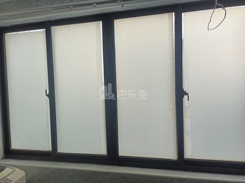 和欣家园7773971卧室窗户图12