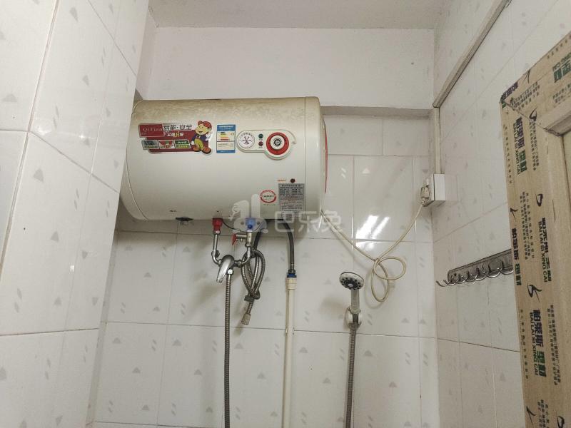 程界东大巷41号7794245卫生间图6