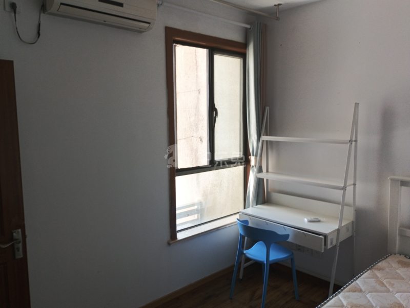 柏丽华庭779218卧室图3