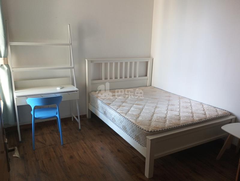 柏丽华庭779218卧室图0