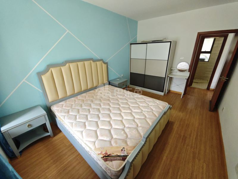 滨江裕花园7799492卧室图1