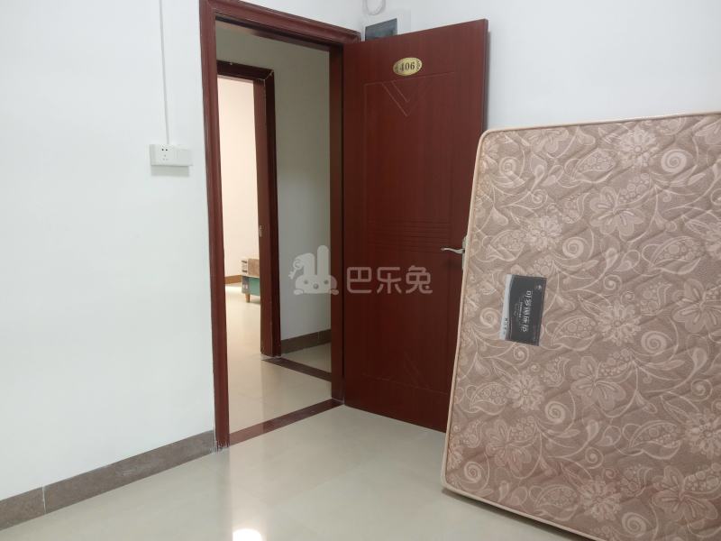 榕树头路187号之二7819842卧室图2