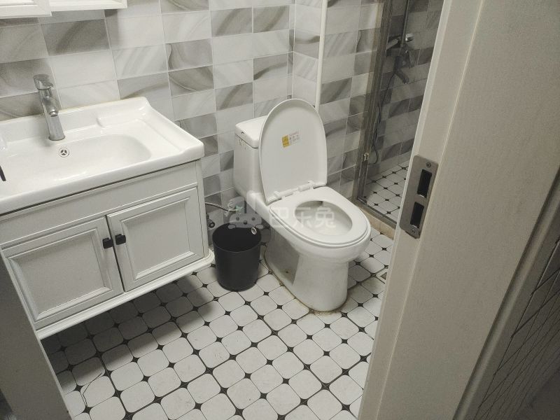 清水蓝湾7823955卫生间图6