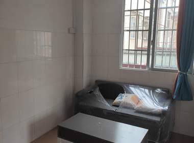 黄村中心里西横巷5号 