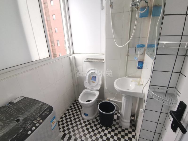 久富苑7858003卫生间图12