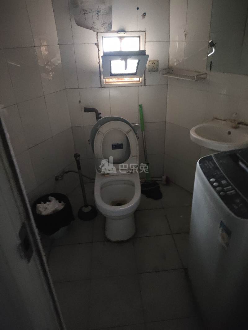 久富苑7858006卫生间图5