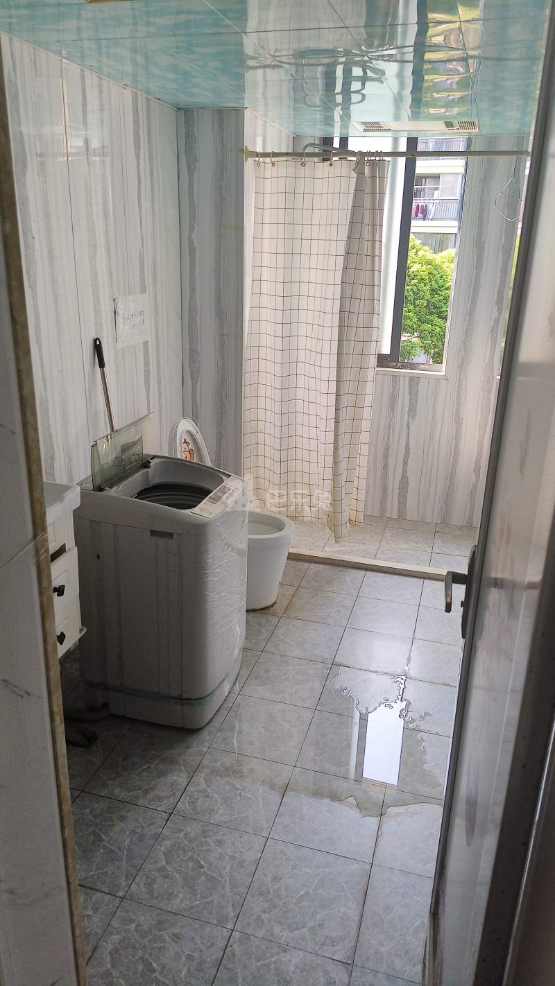 英伦风尚（馨亭家苑）7869643卫生间图7