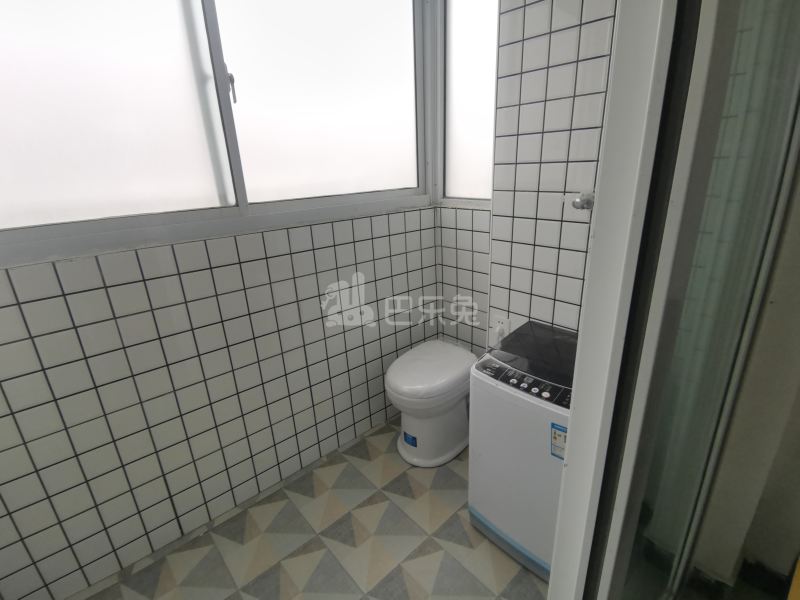 滨浦新苑九村7881536卫生间图0