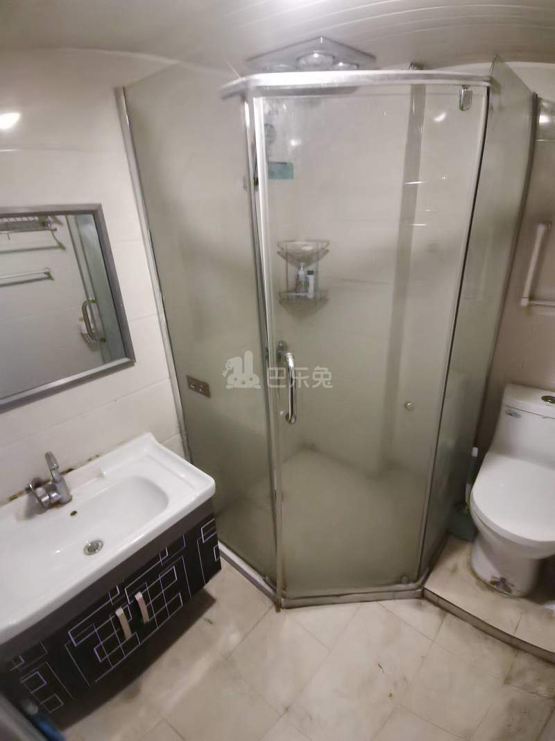 水印城7744833卫生间图5