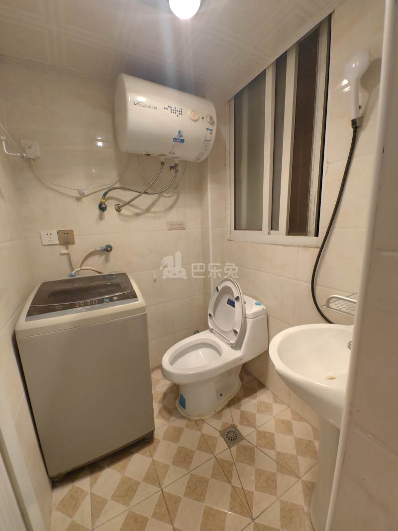 陆凌新村7922721卫生间图8