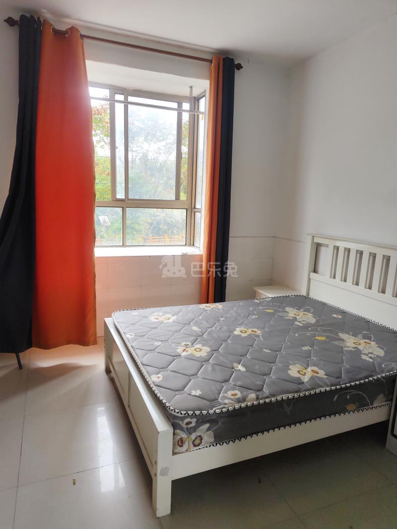 杨巷东区（明珠路516弄）（预计26 年4月-6月拆迁）7927325卧室图1