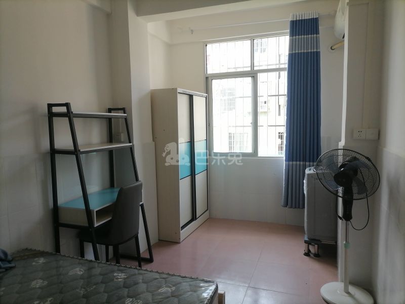 长湴南街一巷2号47948905卧室图0