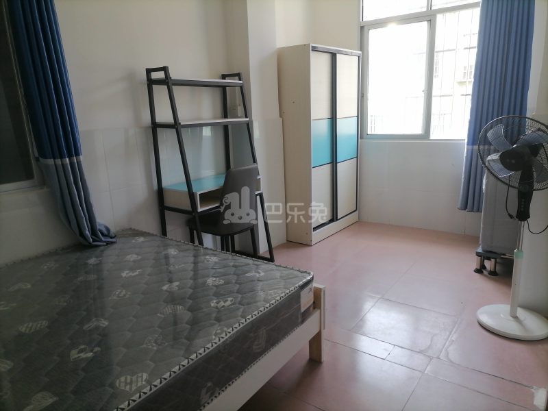 长湴南街一巷2号47948905卧室图2