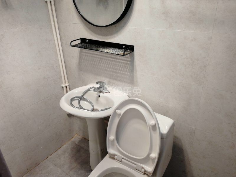 润景苑7961911卫生间图5