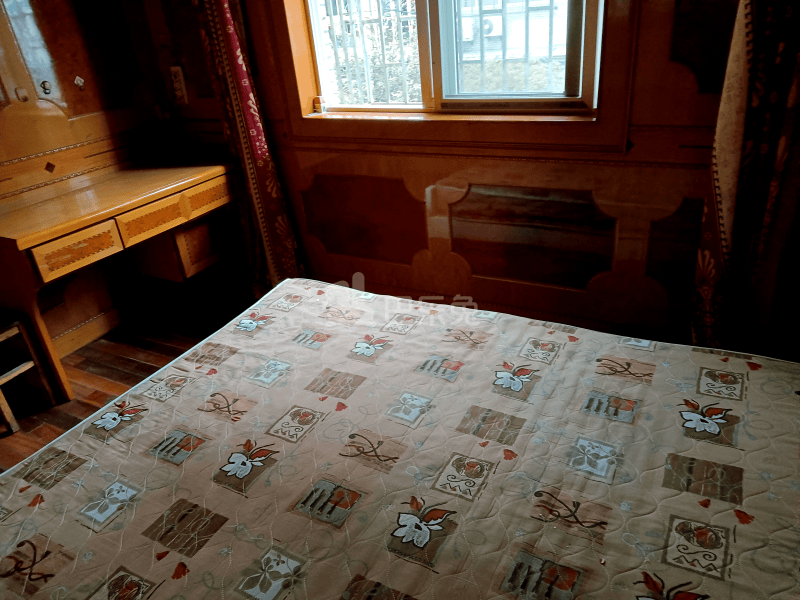 飘鹰花苑南区798983卧室图0