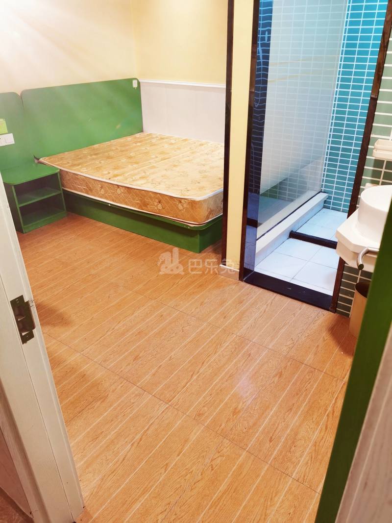 凌兆十村7989713卧室图5