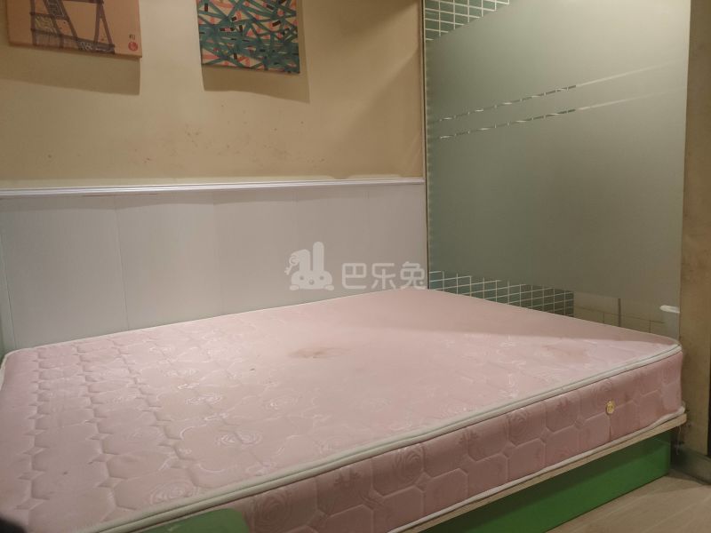 凌兆十村7989713卧室图2