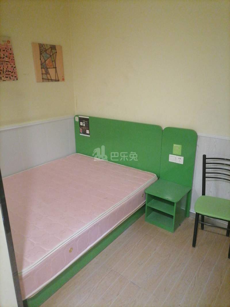 凌兆十村7989732卧室图3