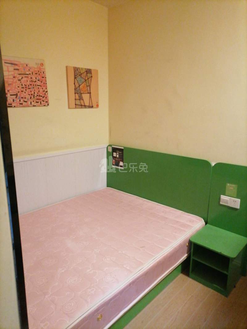 凌兆十村7989732卧室图1