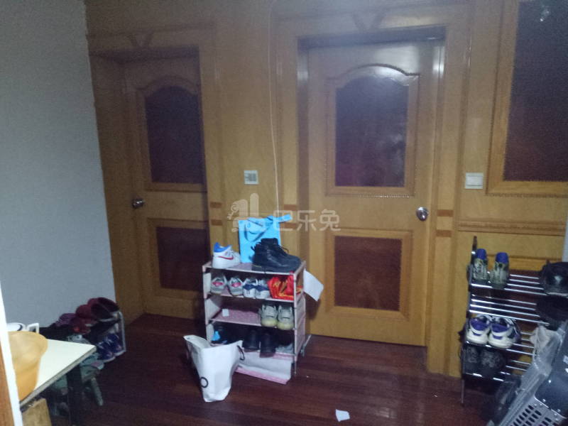 飘鹰花苑南区798983客厅图5