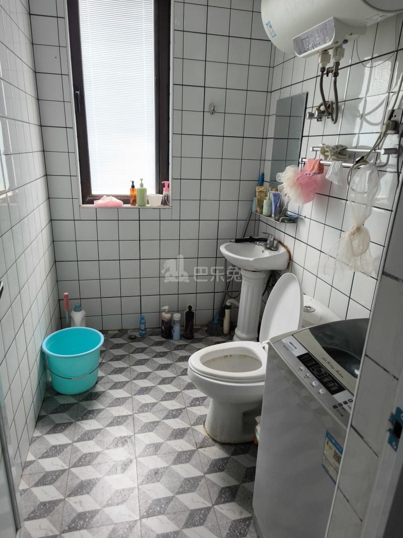 同城光明馨座7995516卫生间图5