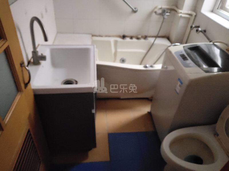 华建一街坊8063629卫生间图9