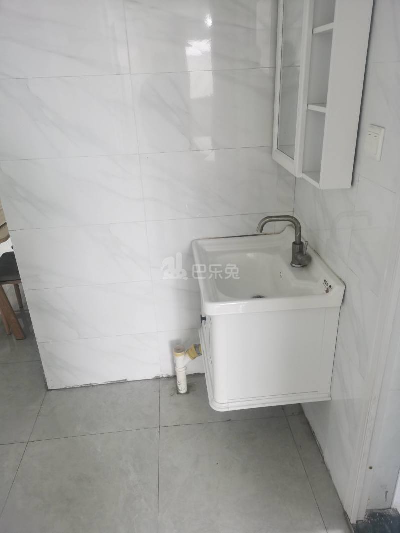 南翔秀城嘉孚雅苑8023058卫生间图7