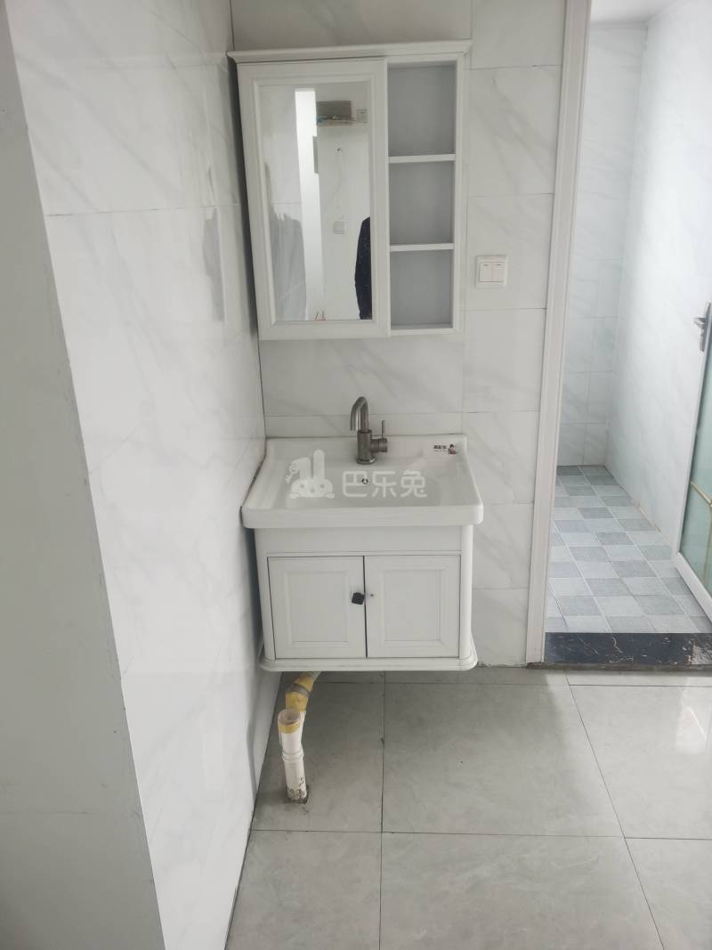 南翔秀城嘉孚雅苑8023058卫生间图8