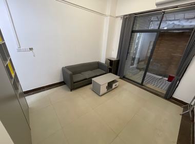 龙洞山庄10号 1室1厅1卫