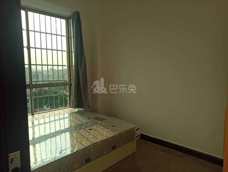 新时代公寓（龙归南村西华二巷5号）8037933卧室图0