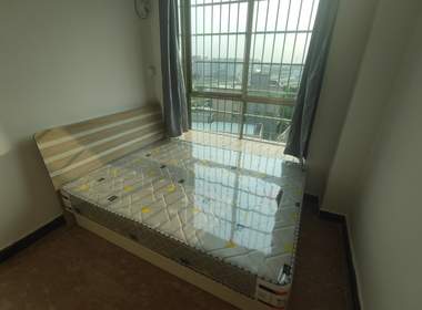 新时代公寓（龙归南村西华二巷5号） 1室1厅1卫