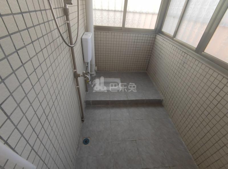 新时代公寓（龙归南村西华二巷5号）8037934卫生间图5