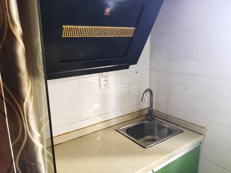 浦江东旭公寓西区803360厨房图3