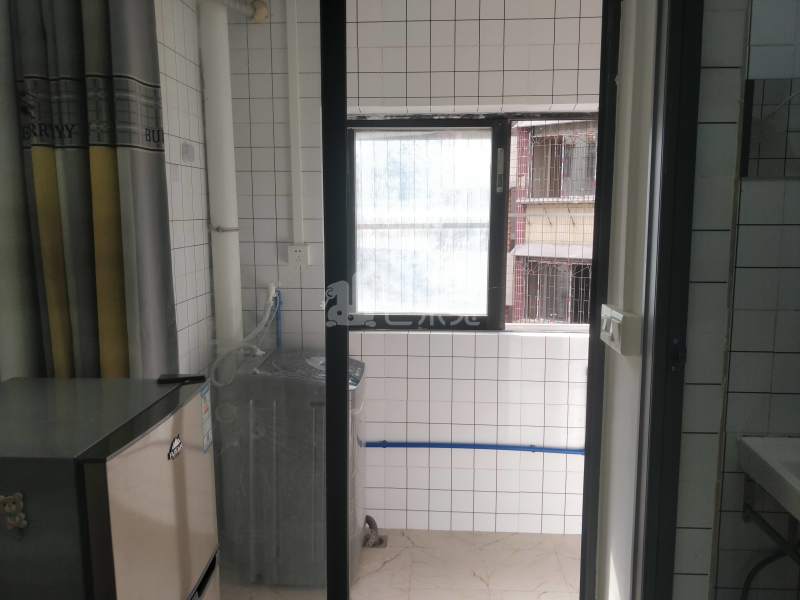 棠景街道棠溪村四马通津路16号8056256卧室窗户图6