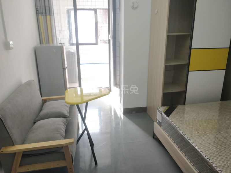 棠景街道棠溪村四马通津路16号8056256卧室图1