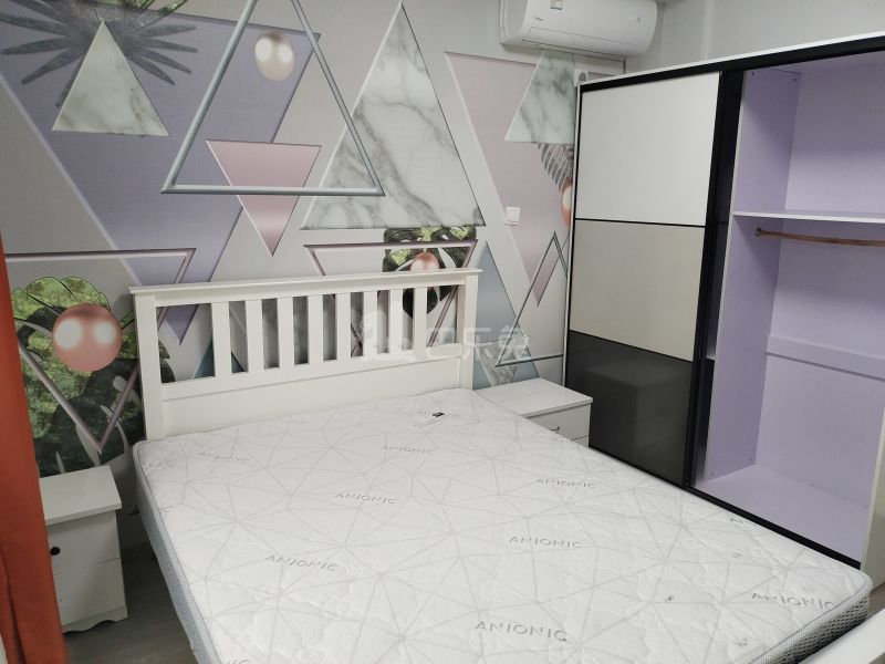 江凌苑8061741卧室图0