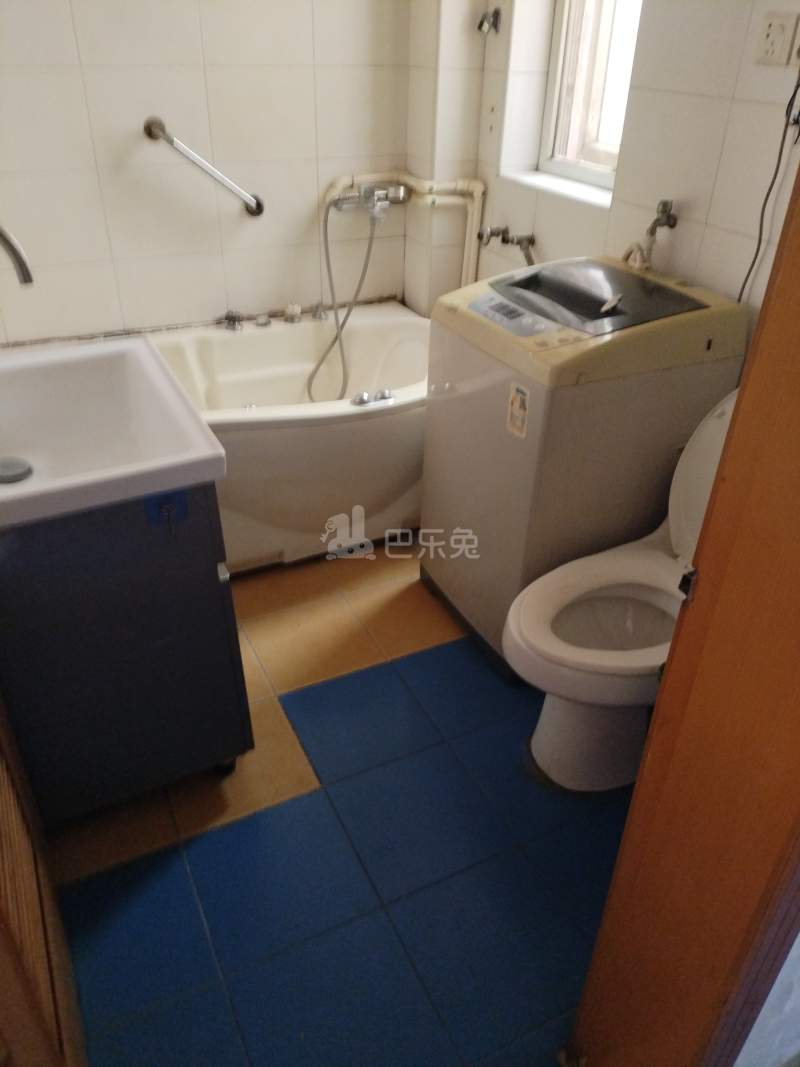 华建一街坊8063629卫生间图8