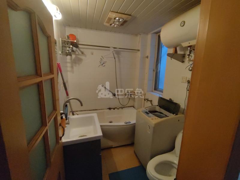 华建一街坊8063629卫生间图7